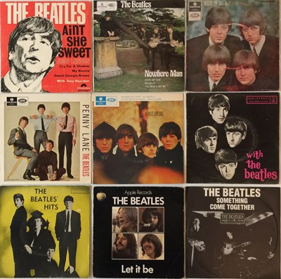 Lot 32 - THE BEATLES - AUSTRALIAN 7'' RARITIES