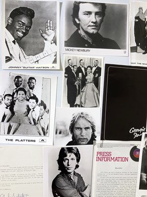 Lot 25 - PRESS KIT ARCHIVE - ROCK N ROLL ARTISTS.