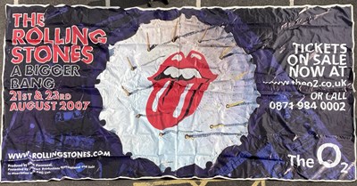 Lot 468 - ROLLING STONES - GIGANTIC 2007 BIGGER BANG BANNER.