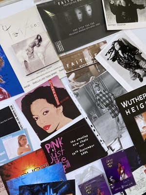 Lot 122 - POP ARTISTS AUTOGRAPHS AND PROMO ITEMS.
