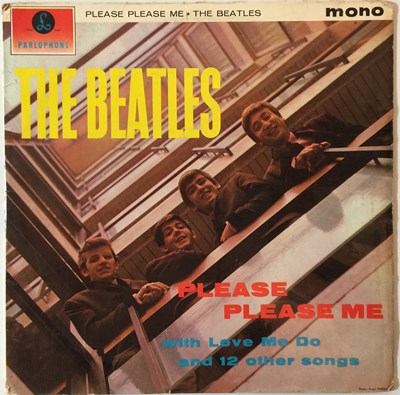 Lot 81 - THE BEATLES - PLEASE PLEASE ME LP (1ST UK 'BLACK AND GOLD' PRESSING - PARLOPHONE PMC 1202)