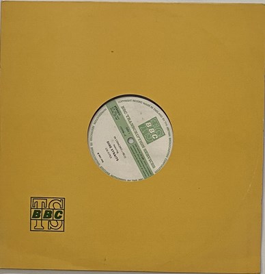 Lot 896 - DIRE STRAITS - IN CONCERT 182 LP (BBC TRANSCRIPTION - 143908-S)