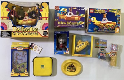 Lot 571 - THE BEATLES - YELLOW SUBMARINE COLLECTABLES.