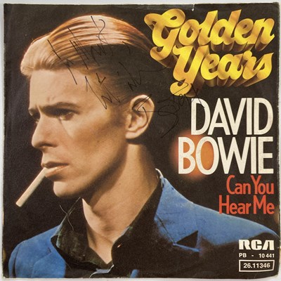 Lot 109 - DAVID BOWIE - SIGNED 7" SINGLE.