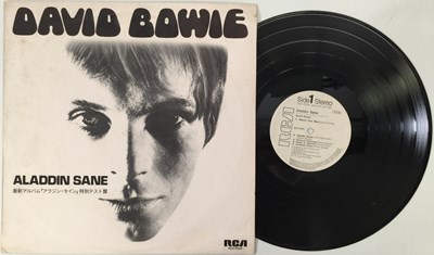 Lot 1 - DAVID BOWIE - ALADDIN SANE LP (JAPANESE PROMO - RCA-6100)