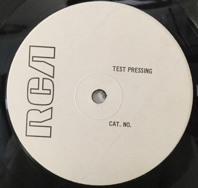 Lot 8 - DAVID BOWIE - STATION TO STATION LP (UK TEST PRESSING - RCA APL1 1327)
