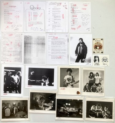 Lot 59C - QUEEN - ORIGINAL PHOTOS BY PETER HINCE, SIGNED MEMORABILIA - ORIGINAL AAA PASS 1975.