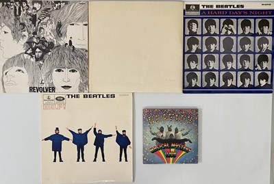 Lot 74 - THE BEATLES - LP/ 7" PACK