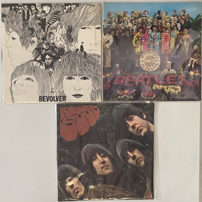 Lot 132 - THE BEATLES - 60s UK STUDIO LPs
