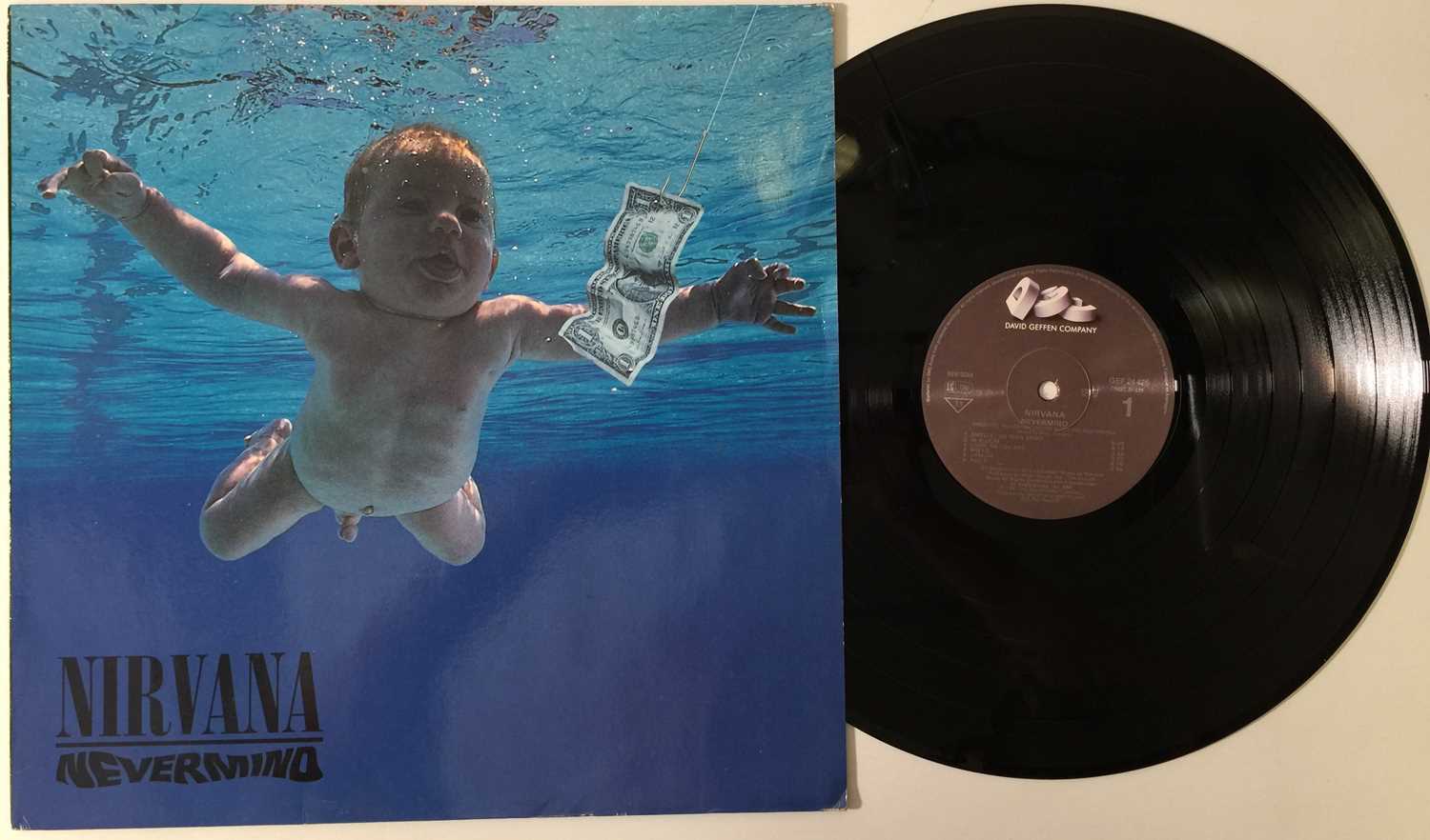Lot 159 - NIRVANA - NEVERMIND LP (ORIGINAL 1991 EU COPY - GEF 24425).