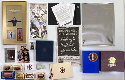 Lot 41 - PRESS AND PROMOTIONAL ITEMS INC QUEEN / U2 AND MORE.