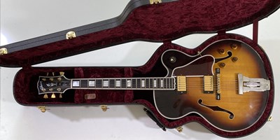 Lot 25 - GIBSON CUSTOM L-5 ELECTRIC GUITAR.