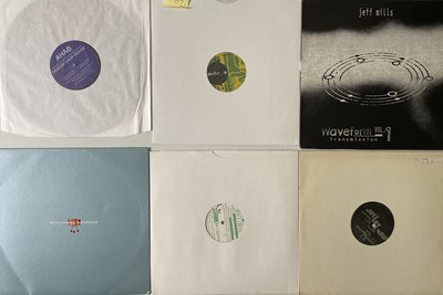 Lot 62 - TECHNO / HARD HOUSE - 12" COLLECTION