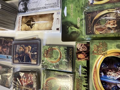 Lot 38 - LORD OF THE RINGS COLLECTABLES