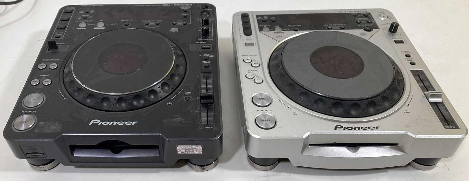 Lot 9 - PIONEER CDJ1000 MK2 & CDJ 800.