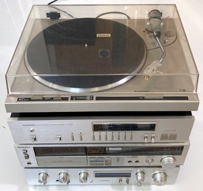 Lot 18 - HI-FI INC A TURNTABLE.
