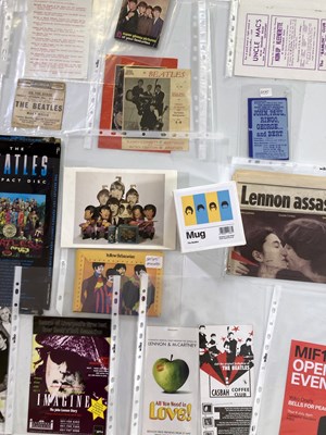Lot 154 - BEATLES COLLECTABLES - 1960S ORIGINALS.