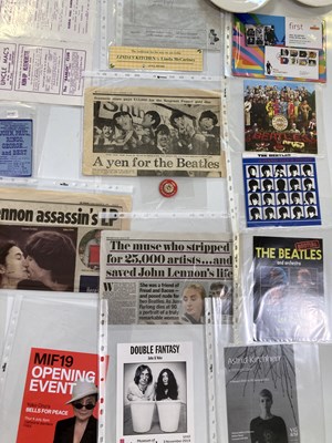 Lot 154 - BEATLES COLLECTABLES - 1960S ORIGINALS.
