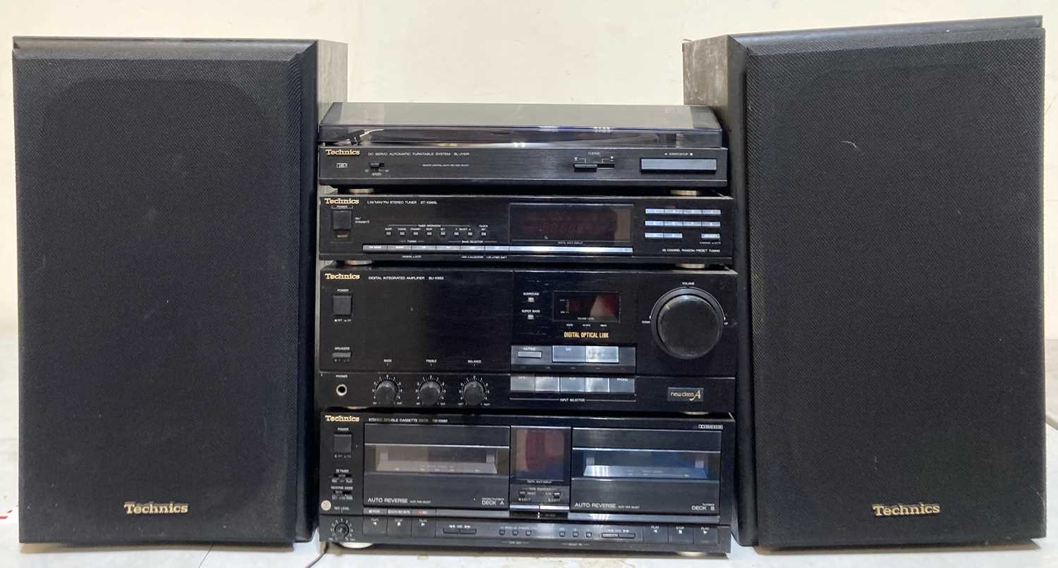 Lot 12 - TECHNICS HIFI.