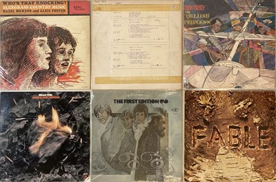 Lot 11 - FOLK & COUNTRY - LPs