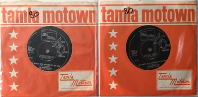 Lot 103 - THE MARVELETTES - THE HUNTER GETS CAPTURED 7" (UK MOTOWN - TMG 594)