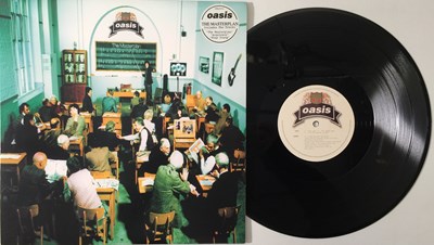 Lot 20 - OASIS - THE MASTERPLAN LP (UK OG PRESS - CRELP 241)