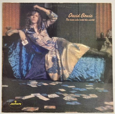 Lot 82 - DAVID BOWIE - THE MAN WHO SOLD THE WORLD LP (UK ORIGINAL 'DRESS SLEEVE' - 'TONNY' CREDIT - MERCURY 6338 041).