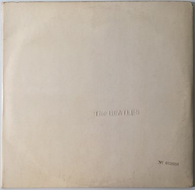 Lot 19 - THE BEATLES - WHITE ALBUM LP (ORIGINAL UK 'ROCKY RACOON' MISPRINT COPY - STEREO PCS 7067/8)