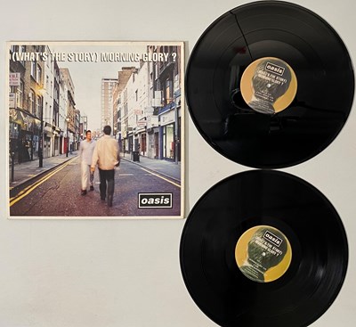Lot 86 - OASIS - (WHAT'S THE STORY) MORNING GLORY LP (UK DAMONT ORIGINAL - CRELP 189)