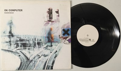 Lot 7 - RADIOHEAD - OK COMPUTER LP (ORIGINAL UK COPY - PARLOPHONE NODATA 02)