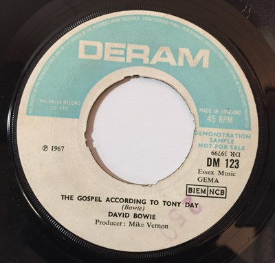 Lot 1 - DAVID BOWIE - THE LAUGHING GNOME - 7" UK PROMO (DM123)