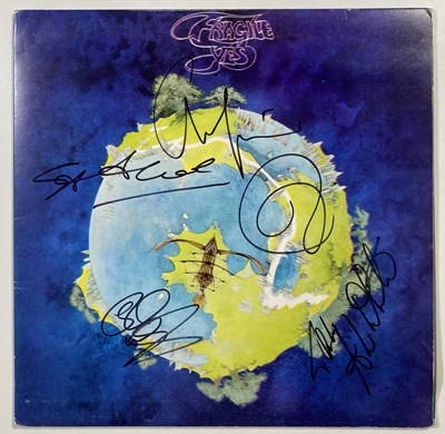 Lot 335 - YES - SIGNED FIRST PRESSING 'FRAGILE' LP.