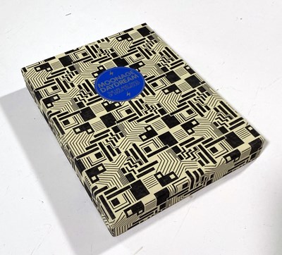 Lot 380 - DAVID BOWIE / MICK ROCK SIGNED MOONAGE DAYDREAM BOOK - GENESIS PUBLICATIONS.