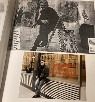 Lot 204 - DAVID BOWIE 1995 EXHIBITION SCRAPBOOK WITH ORIGINAL PHOTOS