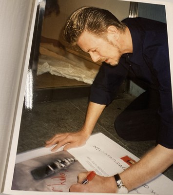 Lot 204 - DAVID BOWIE 1995 EXHIBITION SCRAPBOOK WITH ORIGINAL PHOTOS