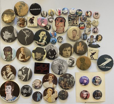 Lot 219 - DAVID BOWIE BADGES