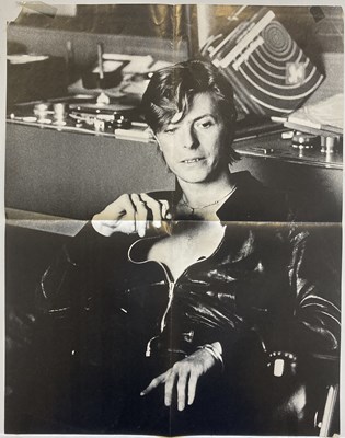 Lot 224 - DAVID BOWIE INTERNATIONAL FAN CLUB MEMORABILIA