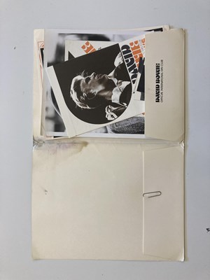 Lot 224 - DAVID BOWIE INTERNATIONAL FAN CLUB MEMORABILIA