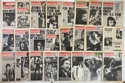 Lot 97 - SOUNDS MAGAZINE - 1971 - 1975 ARCHIVE - 200+ ISSUES.