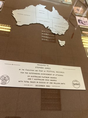 Lot 373 - ELTON JOHN - AUSTRALIAN AWARD.