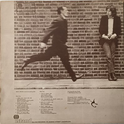 Lot 35 - NICK DRAKE - FIVE LEAVES LEFT LP (ORIGINAL UK PRESSING - ISLAND ILPS 9105)