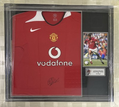 Lot 102 - FOOTBALL MEMORABILIA - MANCHESTER UNITED - A SHIRT SIGNED BY CRISTIANO RONALDO.