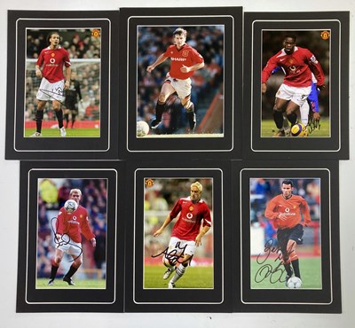 Lot 103 - FOOTBALL MEMORABILIA - MANCHESTER UNITED STARS - SIGNED PHOTOS.