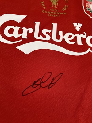 Lot 106 - FOOTBALL MEMORABILIA - STEVEN GERRARD SIGNED LIVERPOOL SHIRT.