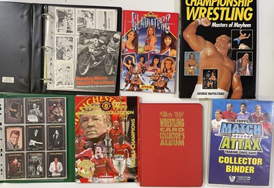 Lot 118 - FOOTBALL / SPORT MEMORABILIA - MANCHESTER UNITED PROGRAMMES AND COLLECTABLES.