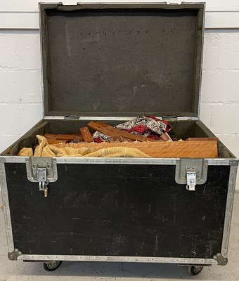 Lot 58 - STRAWBERRY STUDIOS - STRAWBERRY RENTALS COLLECTION - GLOCKENSPIEL IN A FLIGHT CASE.