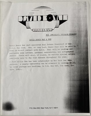 Lot 427 - DAVID BOWIE - HANDWRITTEN LYRICS FOR 'JEAN GENIE'.