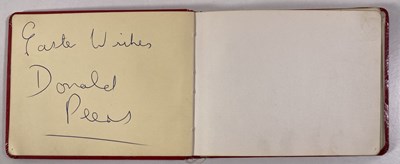 Lot 134 - AUTOGRAPH BOOK WITH SIGNATURES FROM THE BEATLES / ROY ORBISON / CILLA BLACK AND MORE.