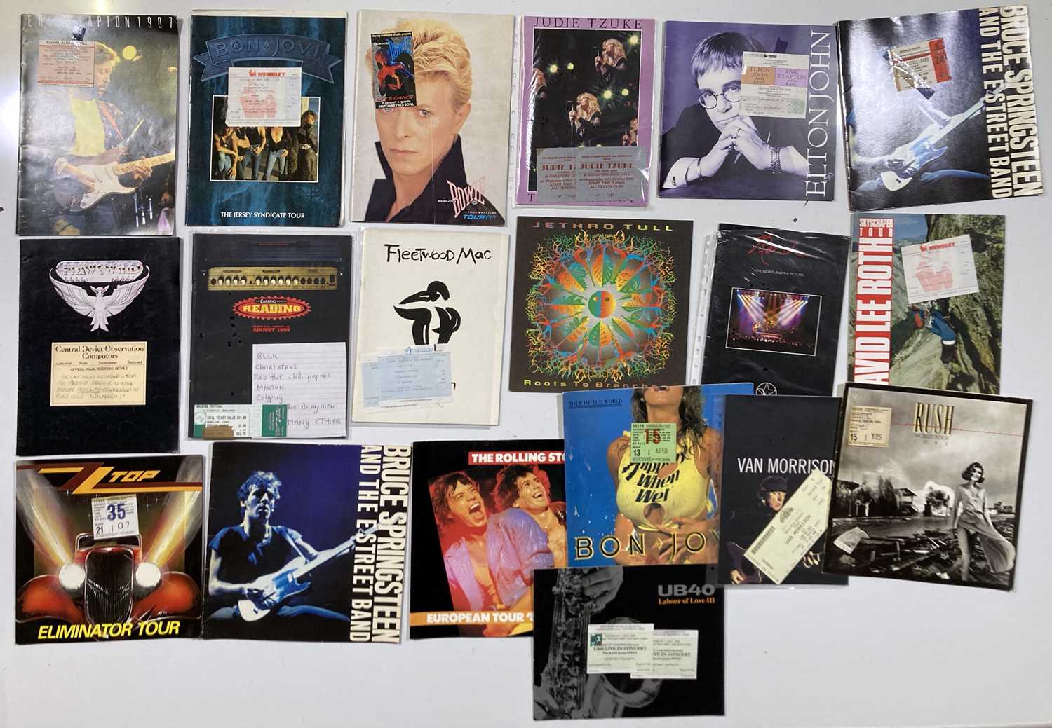 Lot 122 - CONCERT PROGRAMMES / TICKETS / CALENDARS / COLLECTABLES.