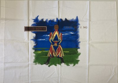 Lot 243 - DAVID BOWIE PROMO ITEMS.